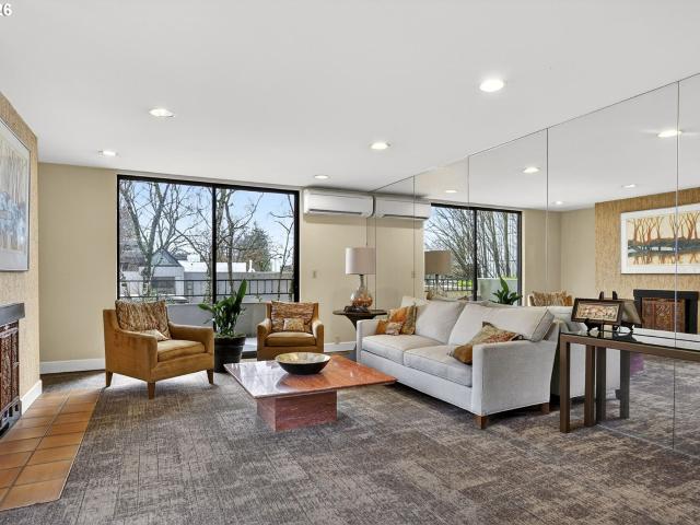 2309 SW 1st Ave, Unit 242, Portland, OR 97201 | MLS #312681