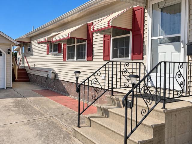 23000 S PineHurst Drive