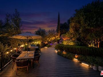 2300 Benedict Canyon Drive