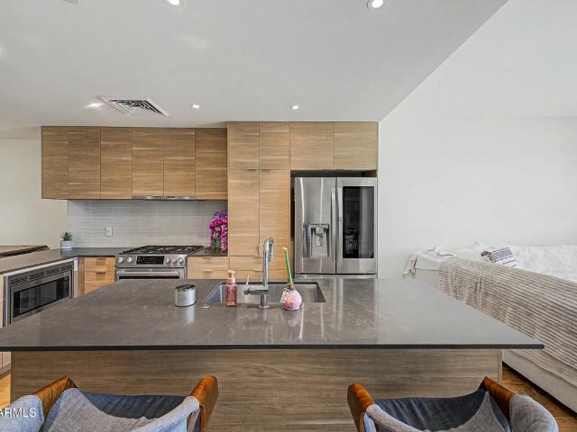 2300 e campbell avenue # 406