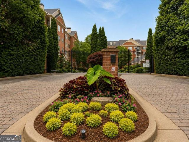 2300 Peachford Road 4004