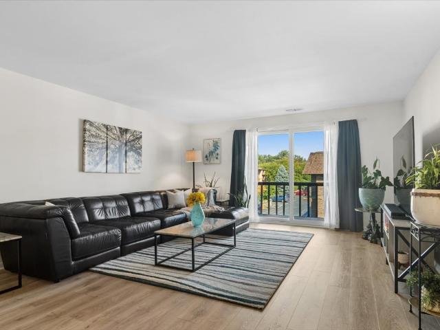 2300 W Talcott Road # 2B1