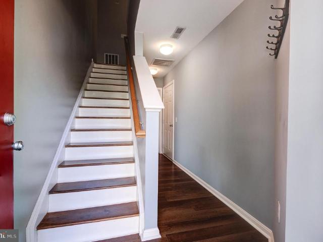 23014 Fontwell Square