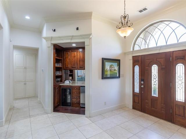 2301 Lynbrook Drive