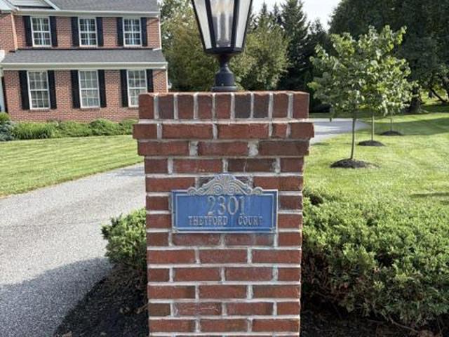 2301 Thetford Court