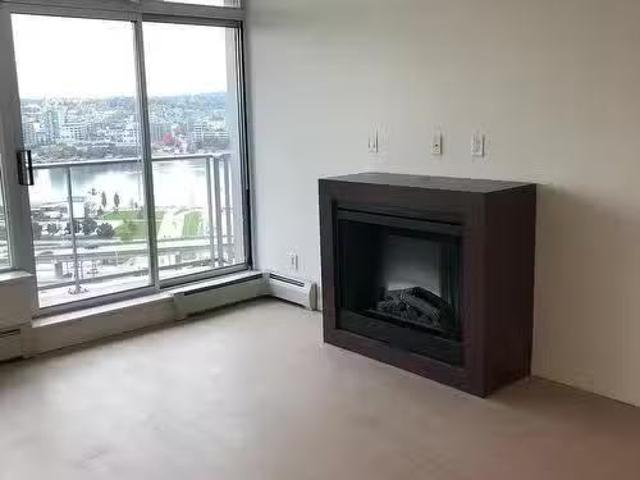 2301 58 Keefer Place, Vancouver, BC, V6B 0B8 lease for lease.
