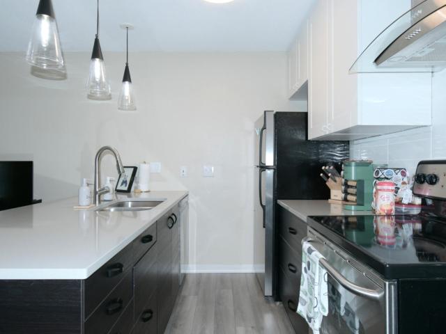 2302 East Side Dr # 6