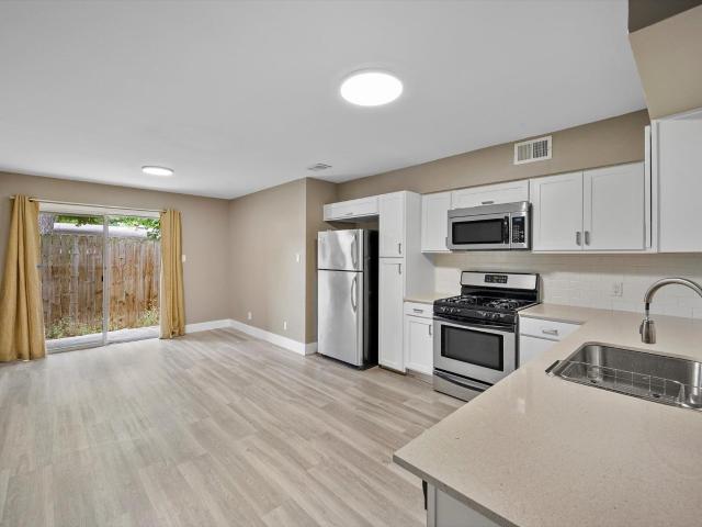 2303 East Side Dr # 109
