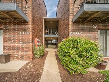 2303 Kratky Rd, Unit B, St. Louis, MO 63114 | MLS #26004