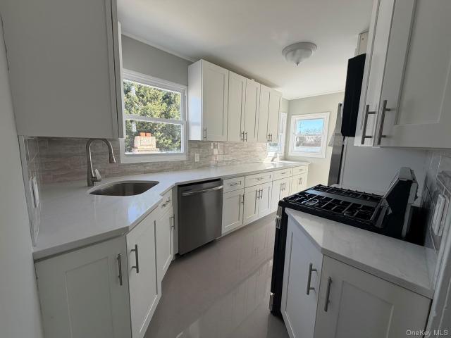 2303 Pine St, Seaford, NY 11783 | MLS #992864