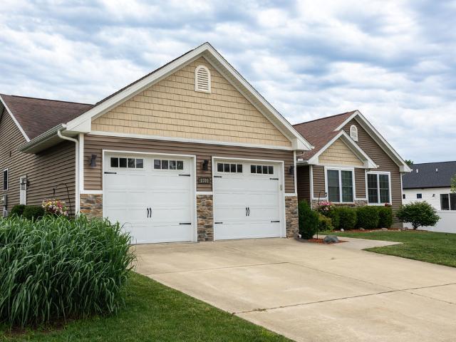 2303 Slade Lane