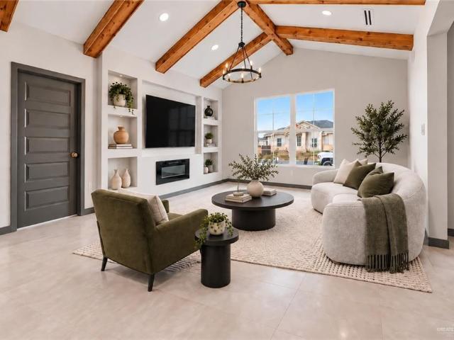 2303 Via Roma Lane