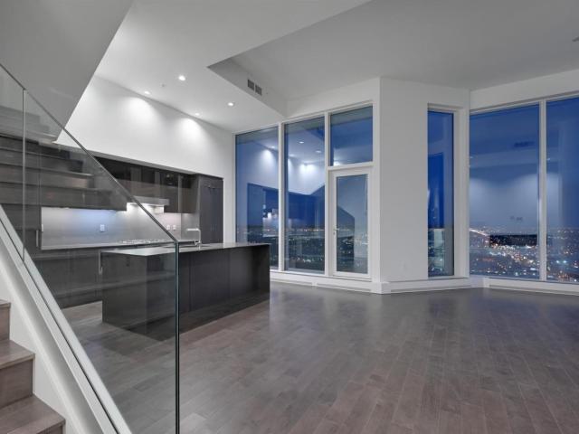 2303 10360 Street NW