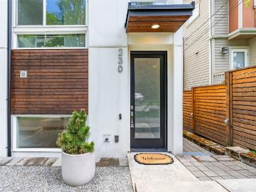 230 26th Ave E, Seattle, WA 98112 | MLS #2531