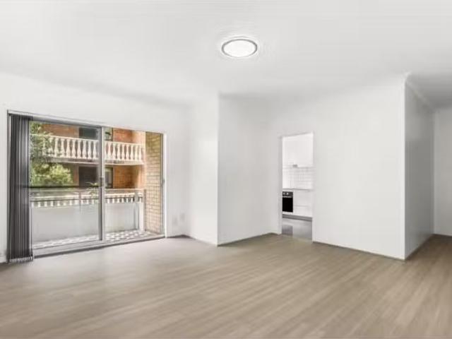 2/30 32 Gloucester Road, HURSTVILLE Apartment for rent Listed.