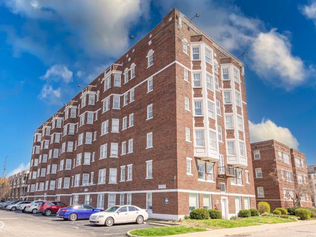 230 9th St, Unit 502, Indianapolis, IN 46204 | MLS #22030