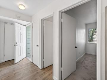 230 Courtyards E, Windsor, US, CA