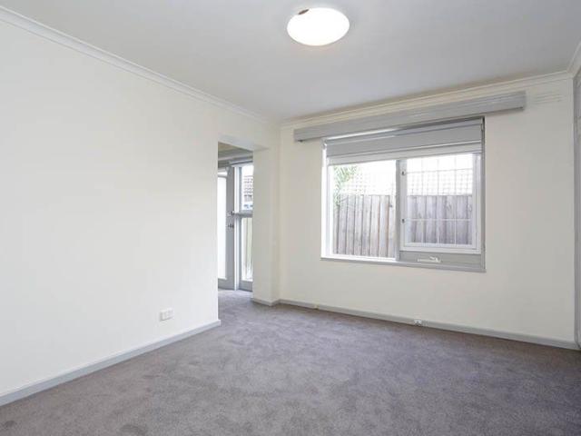 2/30 Clive Road, Hawthorn East VIC 3123