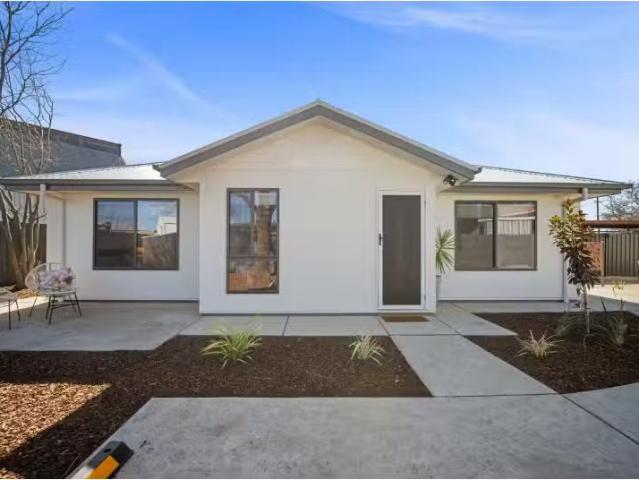 2/30 Cullen Rd, Wagga Wagga Apartment for rent Listed by Leas.