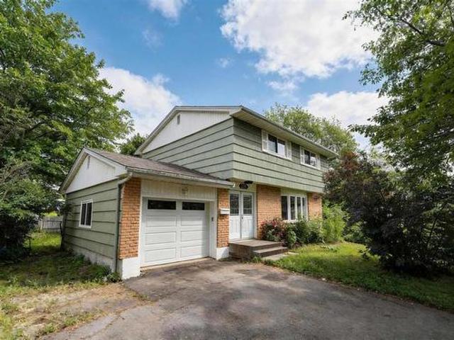 230 Gourok Avenue, Dartmouth, NS, B2X 1K5 house for sale | Listing ID 202618 | Royal LePage