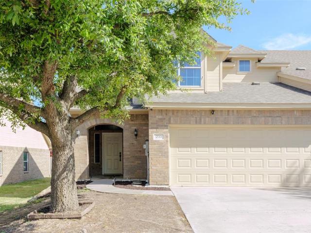 230 Greathouse Village