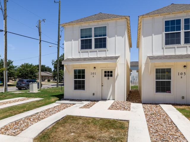 230 Debus Dr, Unit 101B, Taylor, TX 76574 | MLS #5447