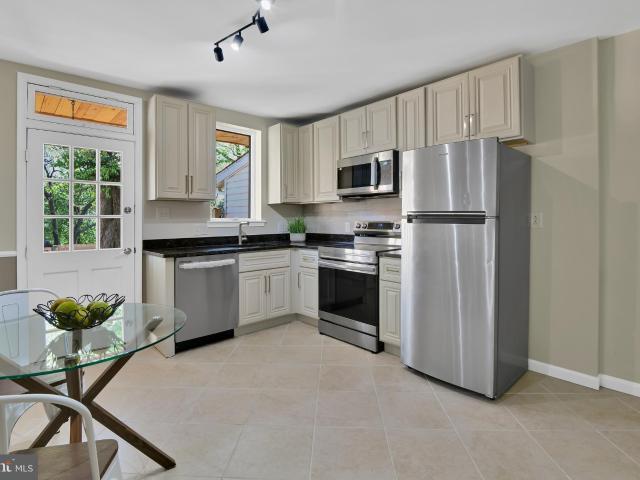 230 E 5th St, Frederick, MD 21701 | MLS #MDFR2079