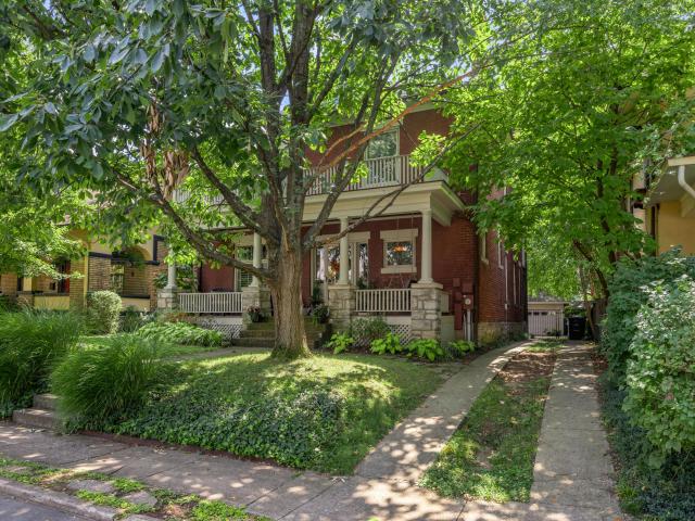 230 E Bell Court