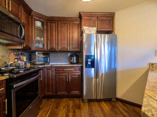 230 E Drexel Ave