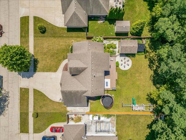 230 English Lane
