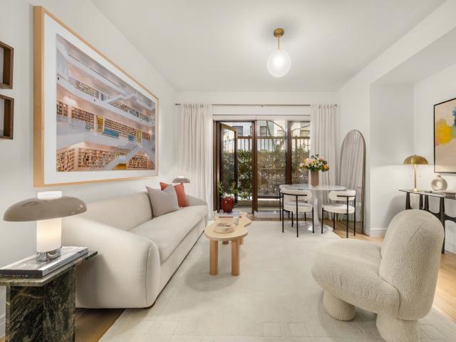 230 East 20th Street, New York, NY