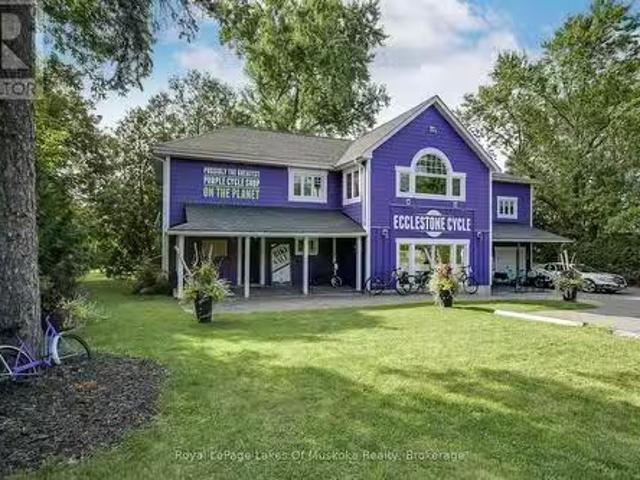 230 Ecclestone Drive, Bracebridge Macaulay, ON, P1L 1G4 Lu.