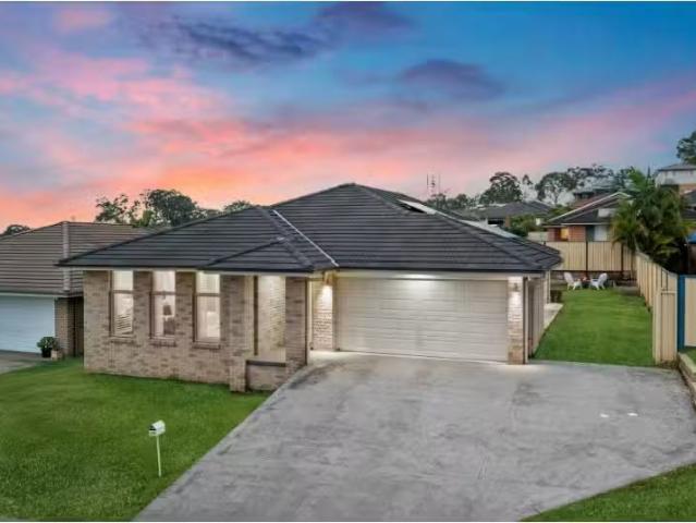 230 Johns Road, Wadalba House for rent Listed by Abbie Andrew.
