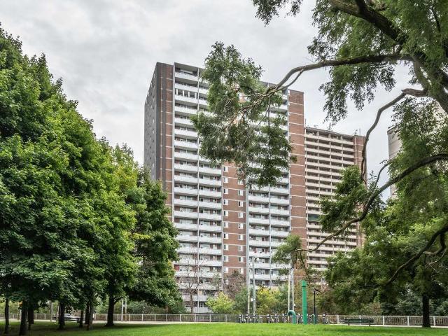 230 Oak Street 1 Bedroom Apartment for Rent at 230 Oak St, Toronto, ON M5A 2E2 Regent Park