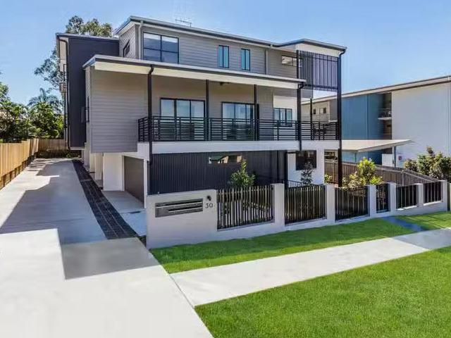 2/30 Oliphant Street, Murarrie, QLD 4172