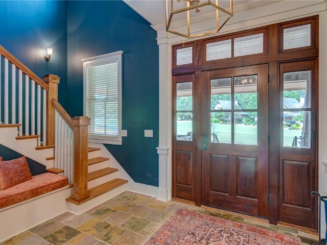 230 Linkside Court