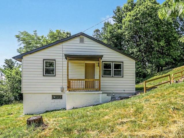 230 S 4Th Street