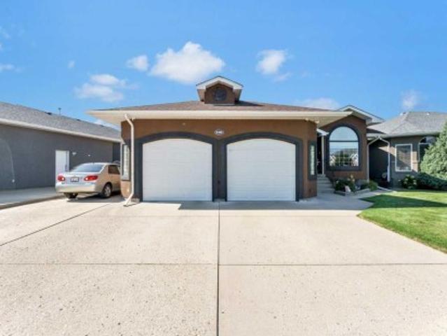 230 Park Meadows Drive Se, Medicine Hat, AB, T1B 4C4 house for sale | Listing ID A2342 | Royal LePage
