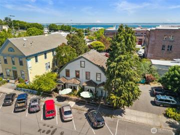 230 Quincy Street