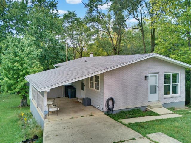 230 W Fancy Street