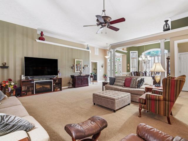 230 Willow Bay Dr