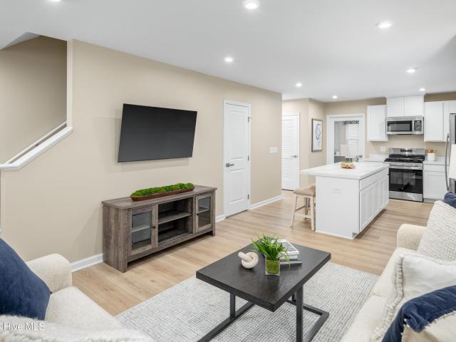 230 Winborne Lane
