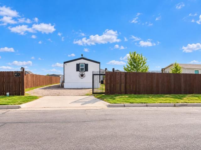 230 Vaquero Ln