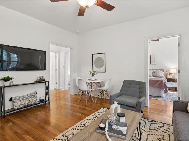 2314 W Byron Street # 1