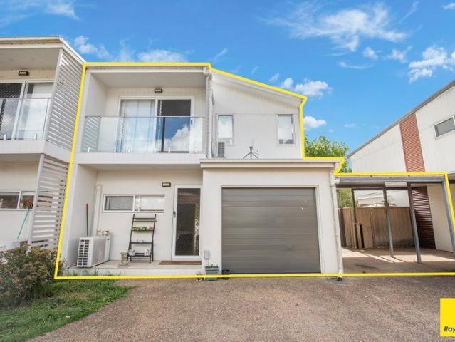 2/315 Falconer Street, Guyra