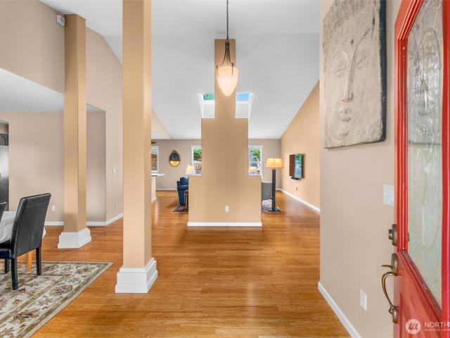 2315 Kerrysdale Drive SE