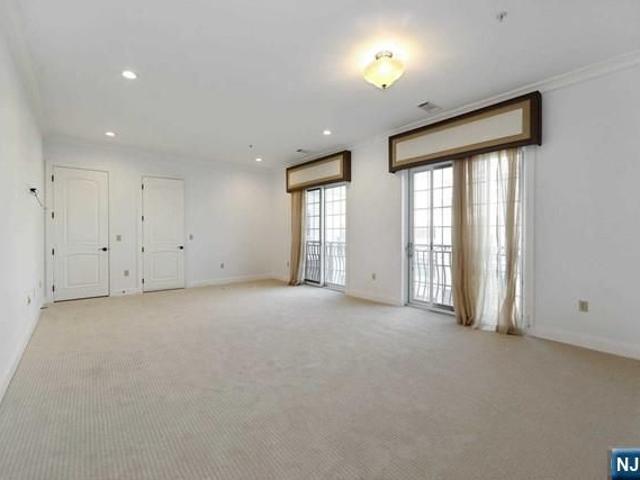 2315 The Plaza Unit# 2315, Tenafly, US, NJ