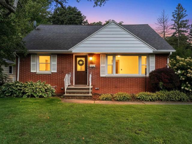 2316 meadow lane