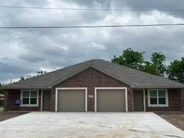 Coryell County, Texas, USA - Parking, Equipped kitchen