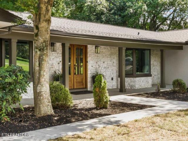 2316 Cove Field Rd